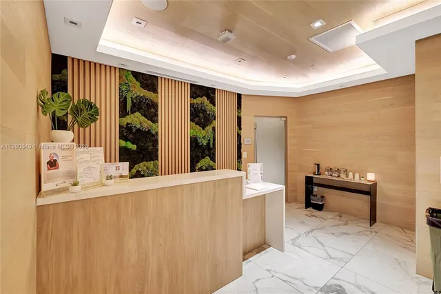 $4,000 | 90 Southwest 3rd Street, Unit 1602, Miami, FL 33130