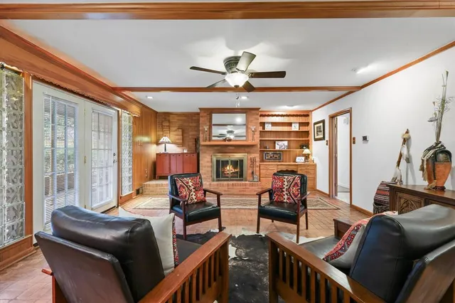 $575,000 | 2218 Southridge Drive, Denton, TX 76205