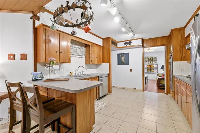 $575,000 | 2218 Southridge Drive, Denton, TX 76205