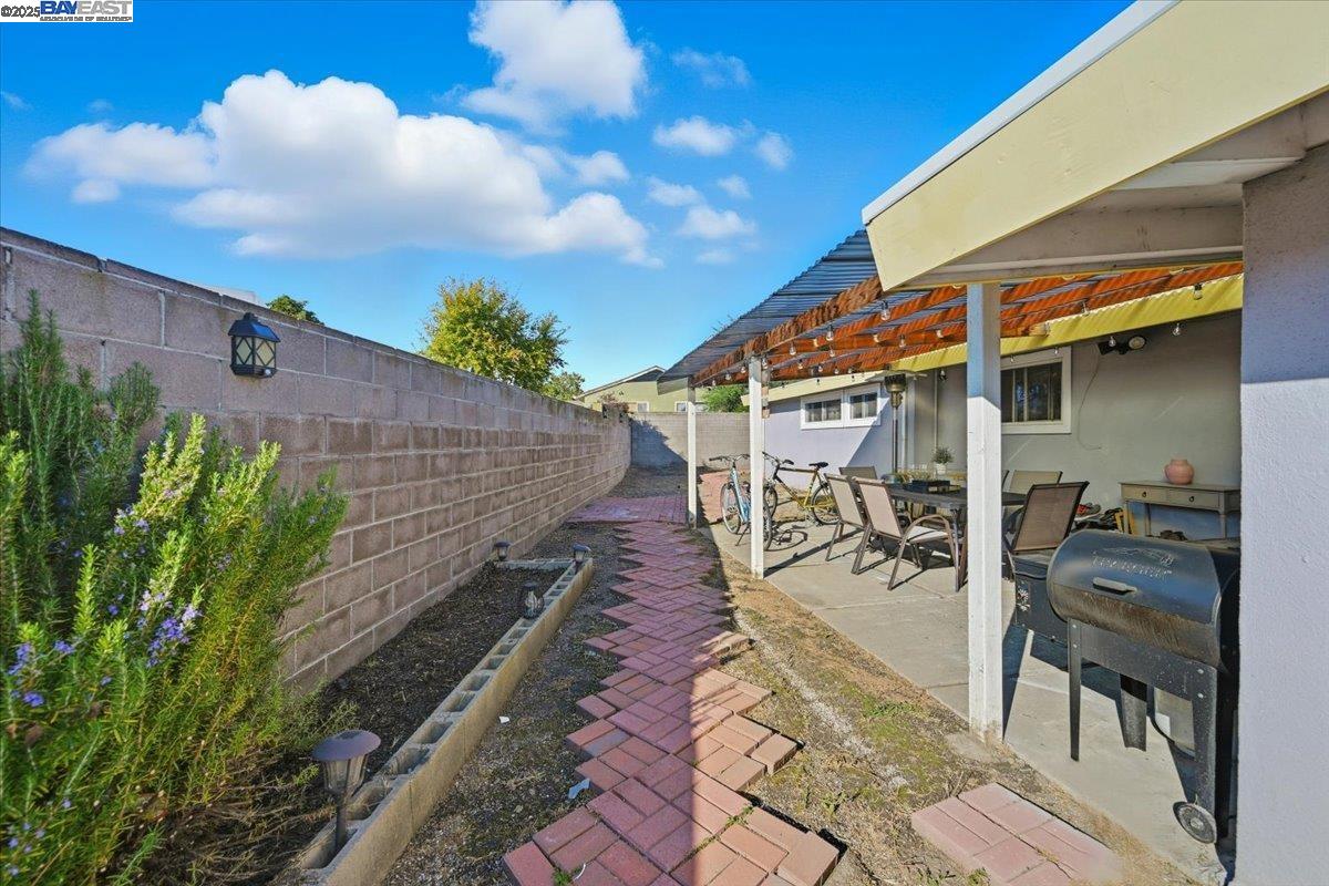 1481 Rieger Avenue Hayward, CA 94544 - Photo 48 of 53