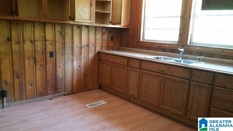 536 Adams Street Kimberly, AL 35091 - Photo 8 of 21