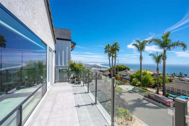 a plant that is in front of a building