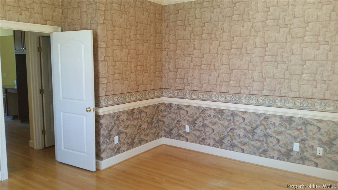 9303 Glass Road Hayes, VA 23072 - Photo 7 of 38 Gallery Image 7