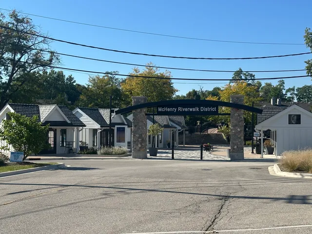 $331,000 | 3811 West Orleans Street, McHenry, IL 60050