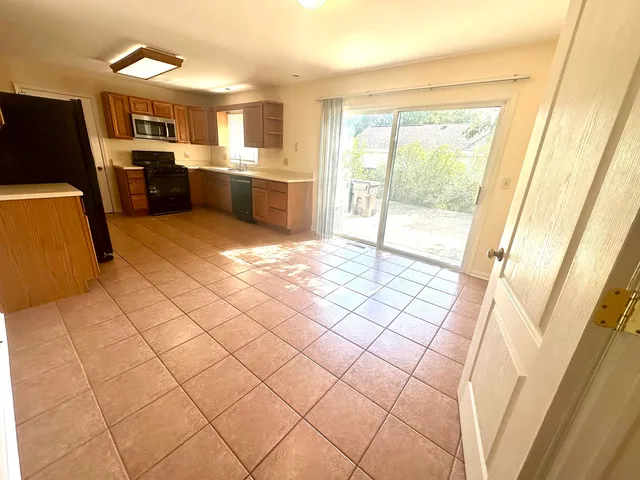 $331,000 | 3811 West Orleans Street, McHenry, IL 60050