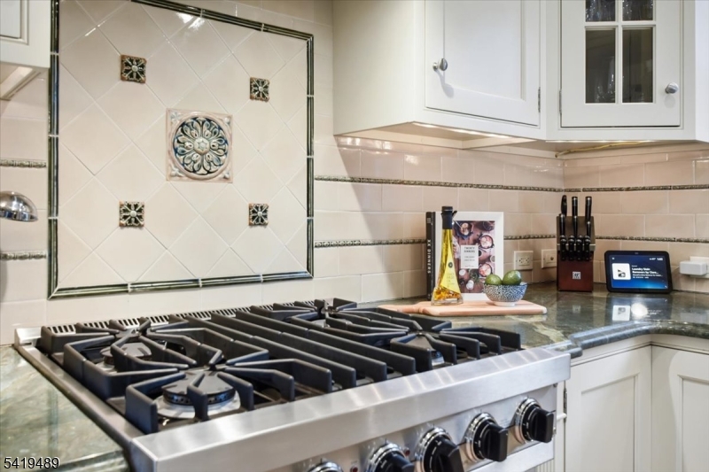 67 W Road Short Hills, NJ 07078 - Photo 18 of 42