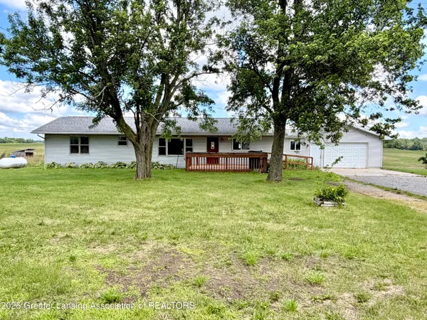 $189,900 | 7916 West Vermontville Highway, Vermontville, MI 49096