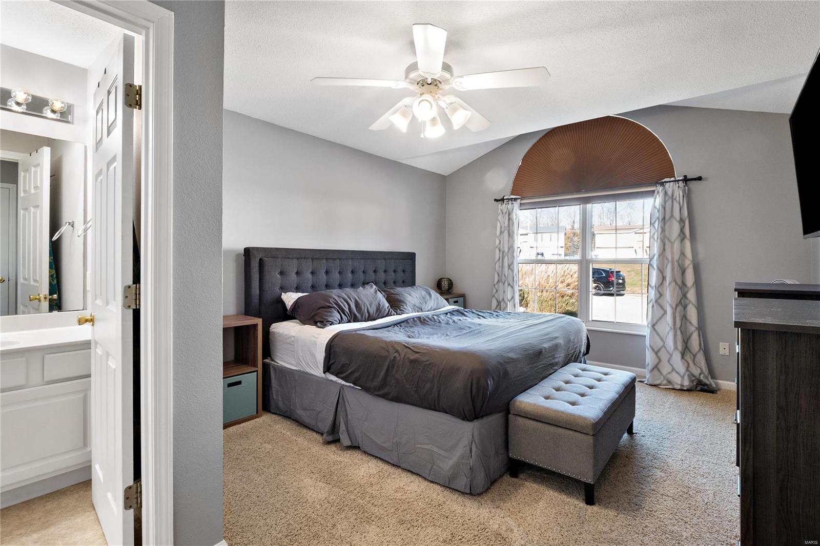 2114 Streamview Court O'Fallon, IL 62269 - Photo 10 of 24