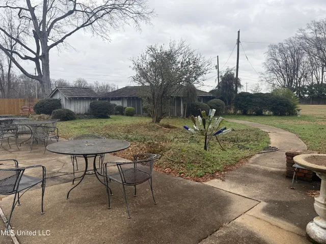 $500,000 | 2502 West Claiborne Avenue, Greenwood, MS 38930