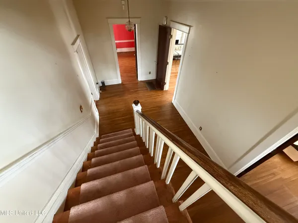 $450,000 | 2502 West Claiborne Avenue, Greenwood, MS 38930