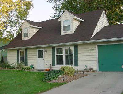 1032 Applewood Road Fort Wayne, IN 46825 - Photo 1 of 10 Gallery Image 1