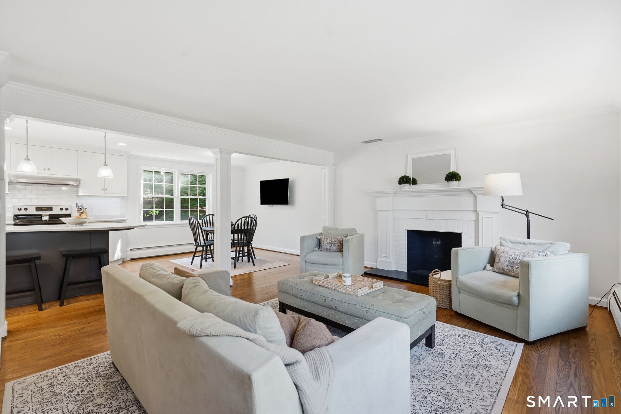 6 Cornfield Road Simsbury, CT 06070 - Photo 7 of 40 Gallery Image 7