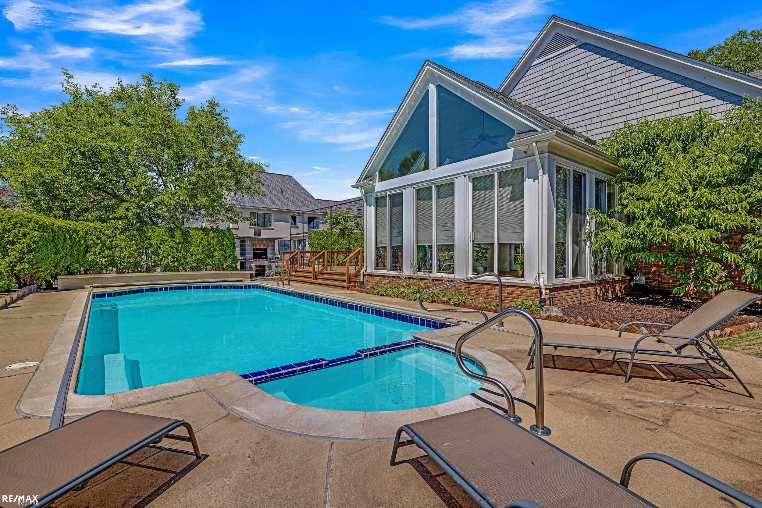 895 Bishop Road Grosse Pointe, MI 48230 - Photo 46 of 57 50147351-91592a85-9848-46d0-a700-5d4cc7a401ff.JPG