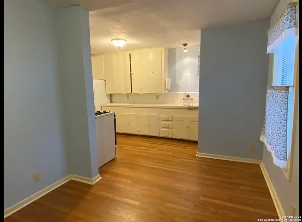 $1,300 | 1130 Sims Avenue, San Antonio, TX 78225