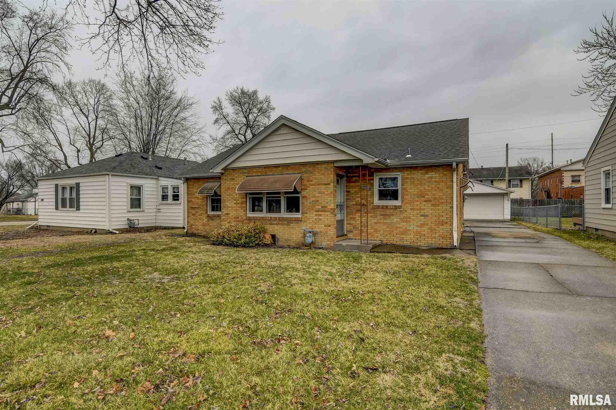 2304 South Spring Street Springfield, IL 62704 - Photo 1 of 1
