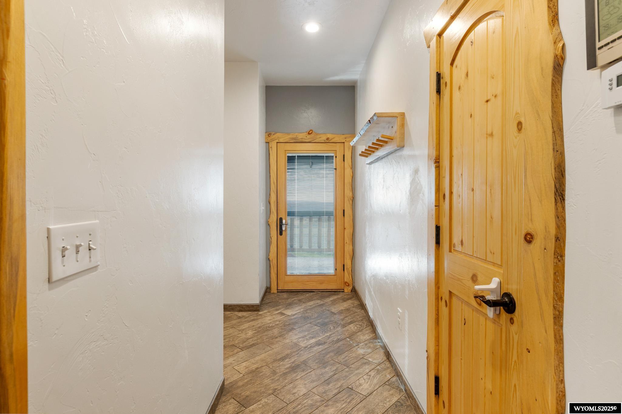 6593 South Ridgecrest Drive Casper, WY 82601 - Photo 3 of 42