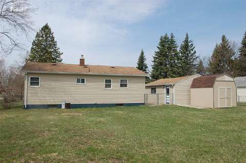 1147 South Genesee Road Burton, MI 48509 - Photo 4 of 19 20397791-3.JPG