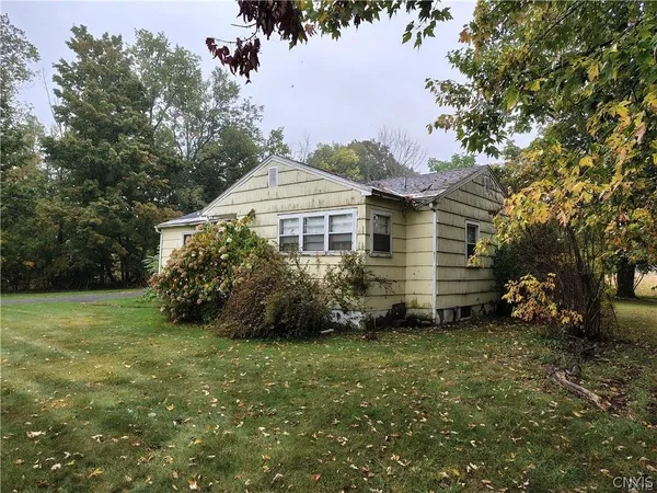 $99,900 | 6068 Shed Road, Westmoreland, NY 13440