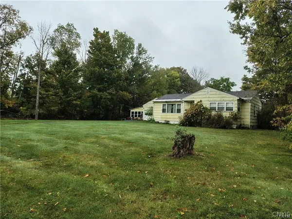 $99,900 | 6068 Shed Road, Westmoreland, NY 13440