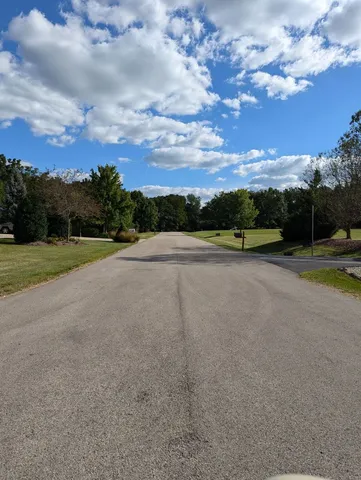 a view of an outdoor space and city view