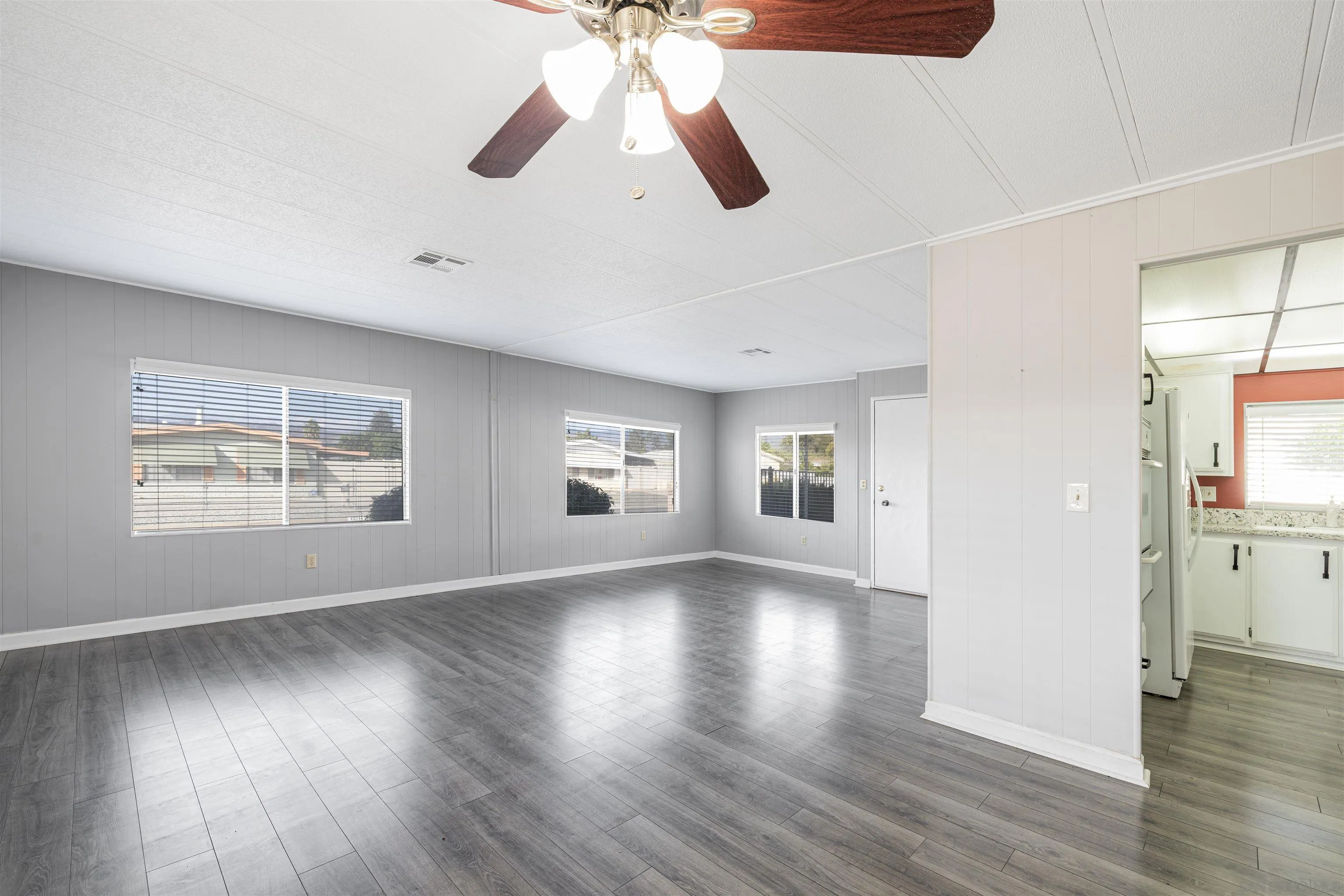 43745 Rassle Drive Hemet, CA 92544 - Photo 17 of 42 Gallery Image 17