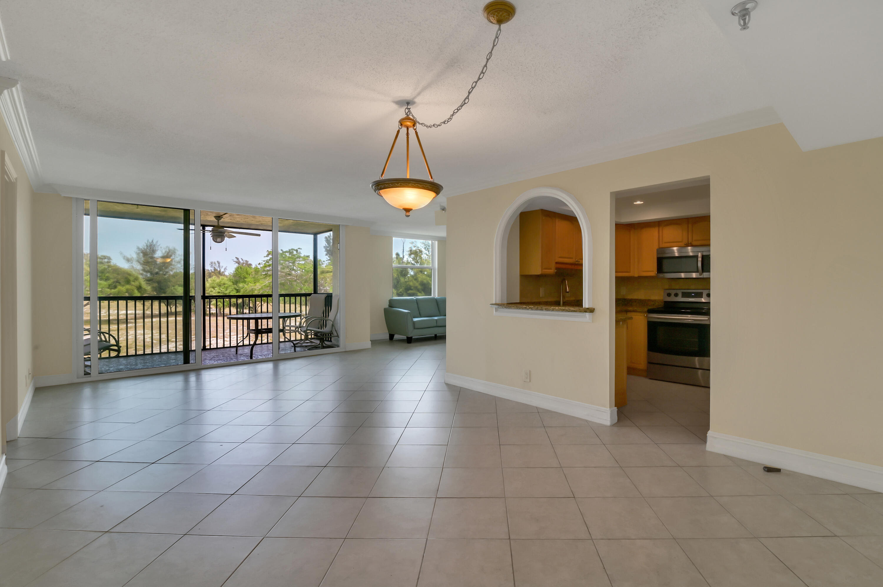 5260 Northwest 2nd Avenue, Unit 301 Boca Raton, FL 33487 - Photo 7 of 39 07 Living room 02
