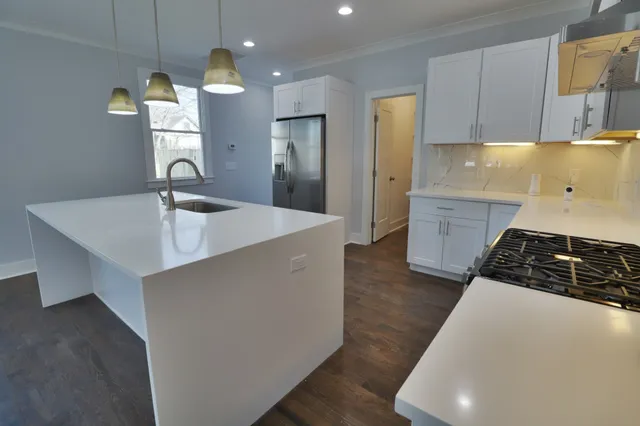 $2,700 | 628 Shelby Avenue, Unit B, Nashville, TN 37206