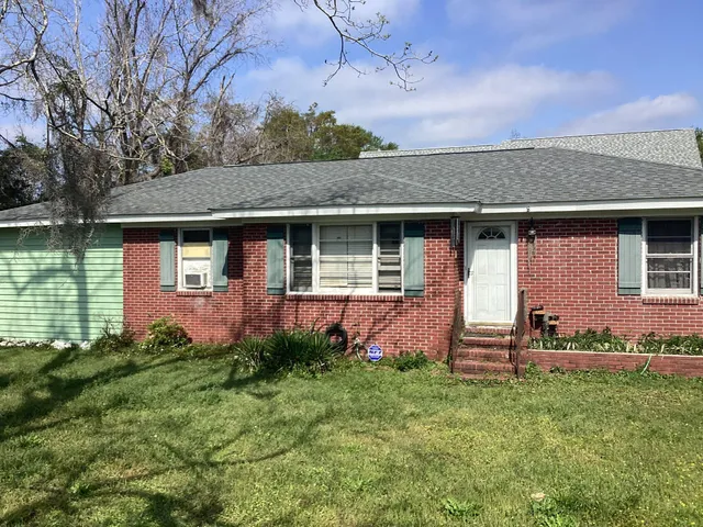 $525,000 | 1602 Rifle Range Road, Mount Pleasant, SC 29464