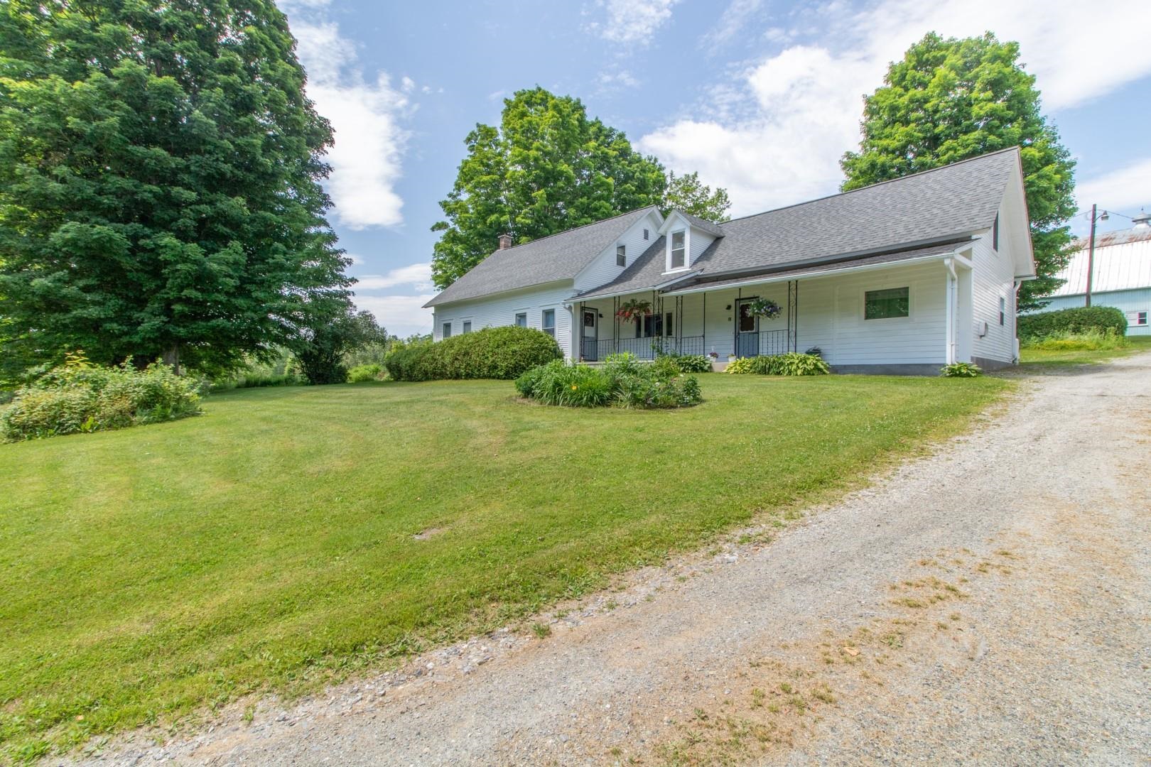 957 Lake Region Road Orleans, VT 05860 - Photo 1 of 40
