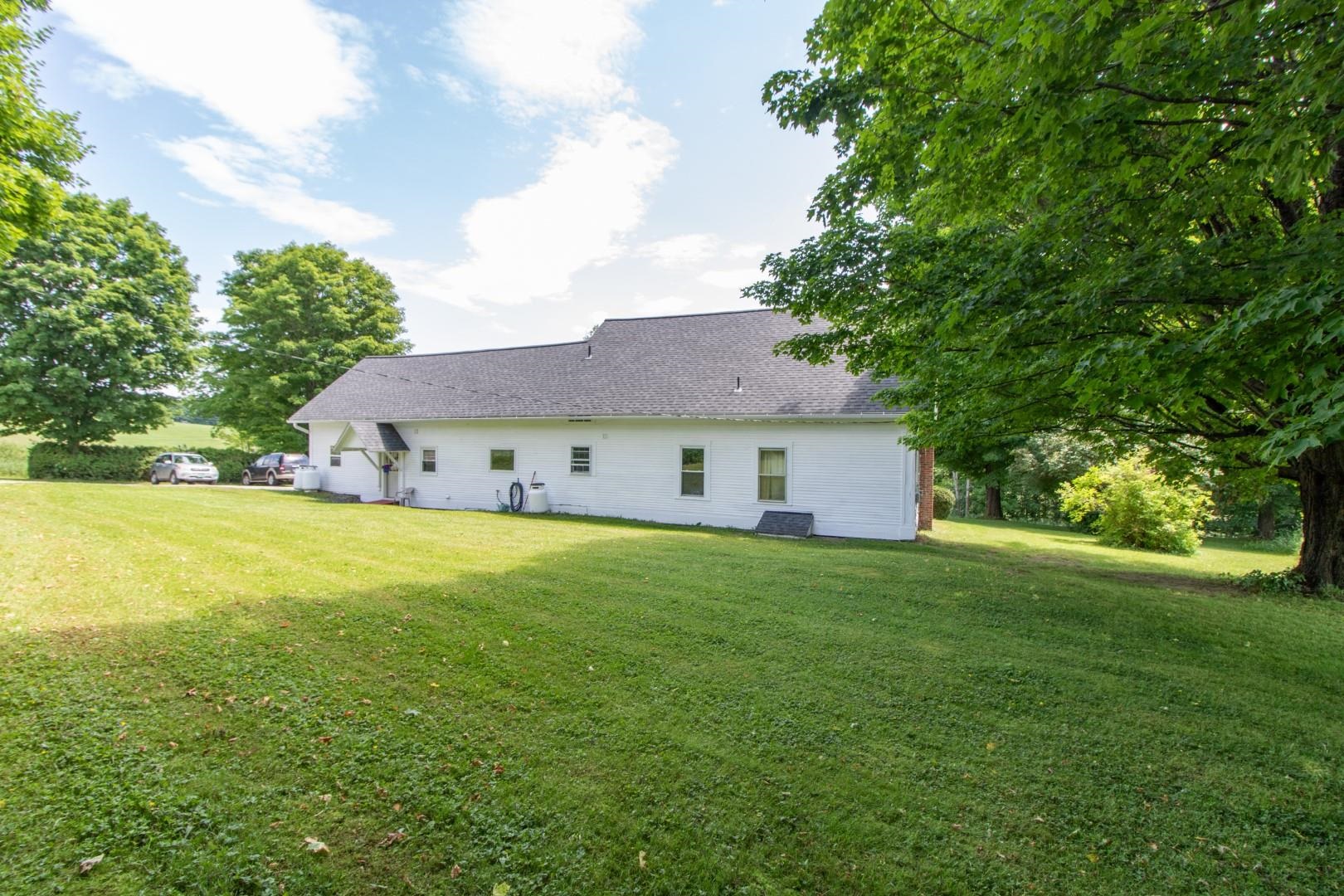 957 Lake Region Road Orleans, VT 05860 - Photo 2 of 40