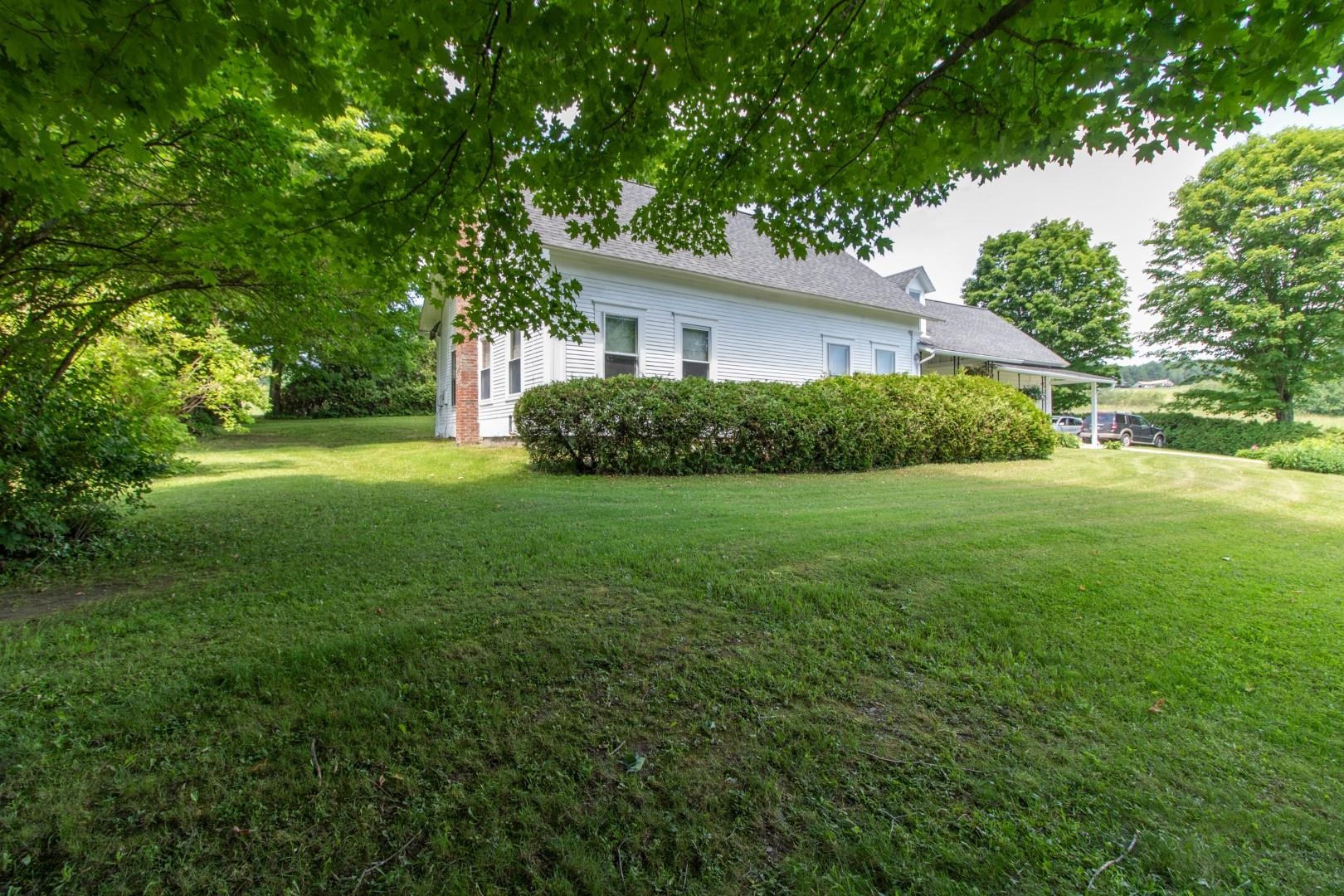 957 Lake Region Road Orleans, VT 05860 - Photo 23 of 40