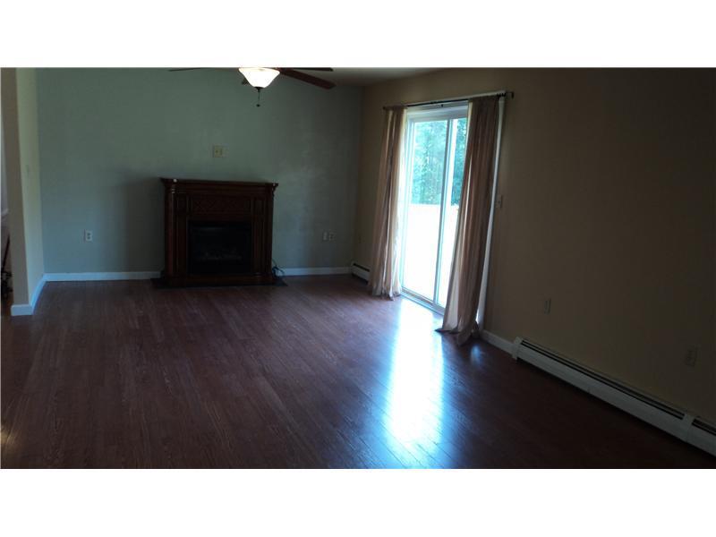 904 Hill Road Clinton, ME 04927 - Photo 10 of 29 Living Room.