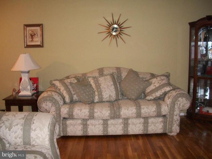 6906 Good Luck Road Hyattsville, MD 20784 - Photo 2 of 10 Living Room