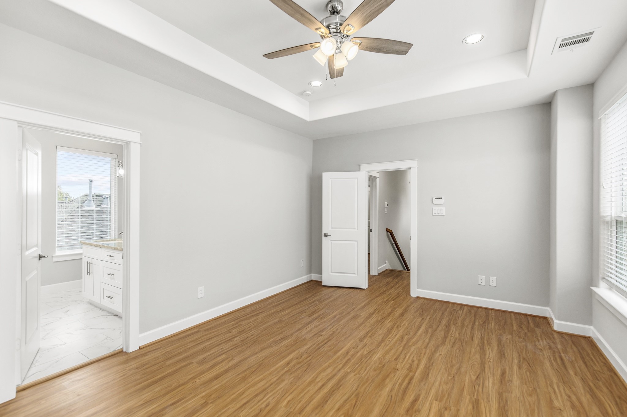 603 H Link Road Houston, TX 77009 - Photo 20 of 47 COMPLETED HOME FEATURES MAY VARY SLIGHTLY