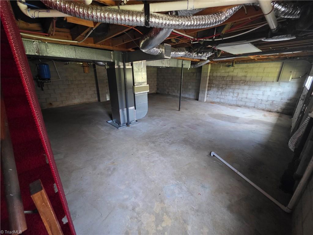 2797 Harper Road Clemmons, NC 27012 - Photo 21 of 26 Basement