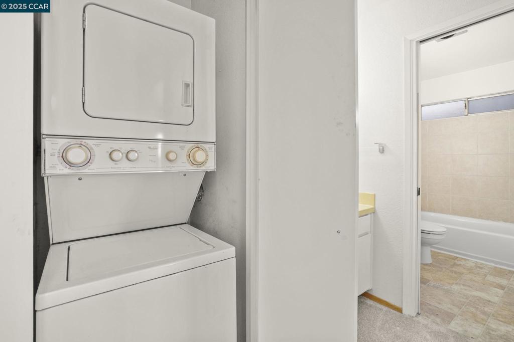 1440 Reganti Place Concord, CA 94518 - Photo 12 of 15 a utility room with dryer and washer