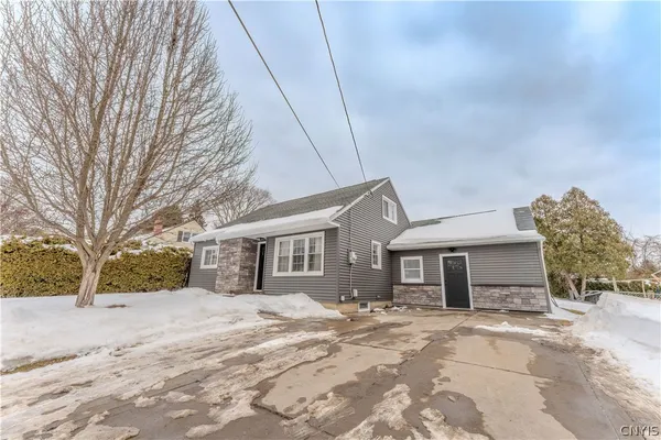 $259,900 | 136 Forrest Street, Deerfield, NY 13502