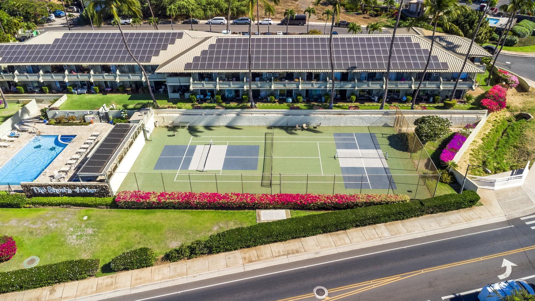 2075 South Kihei Road, Unit 214 Kihei, HI 96753 - Photo 41 of 50 swimming pool view with sitting space and garden view