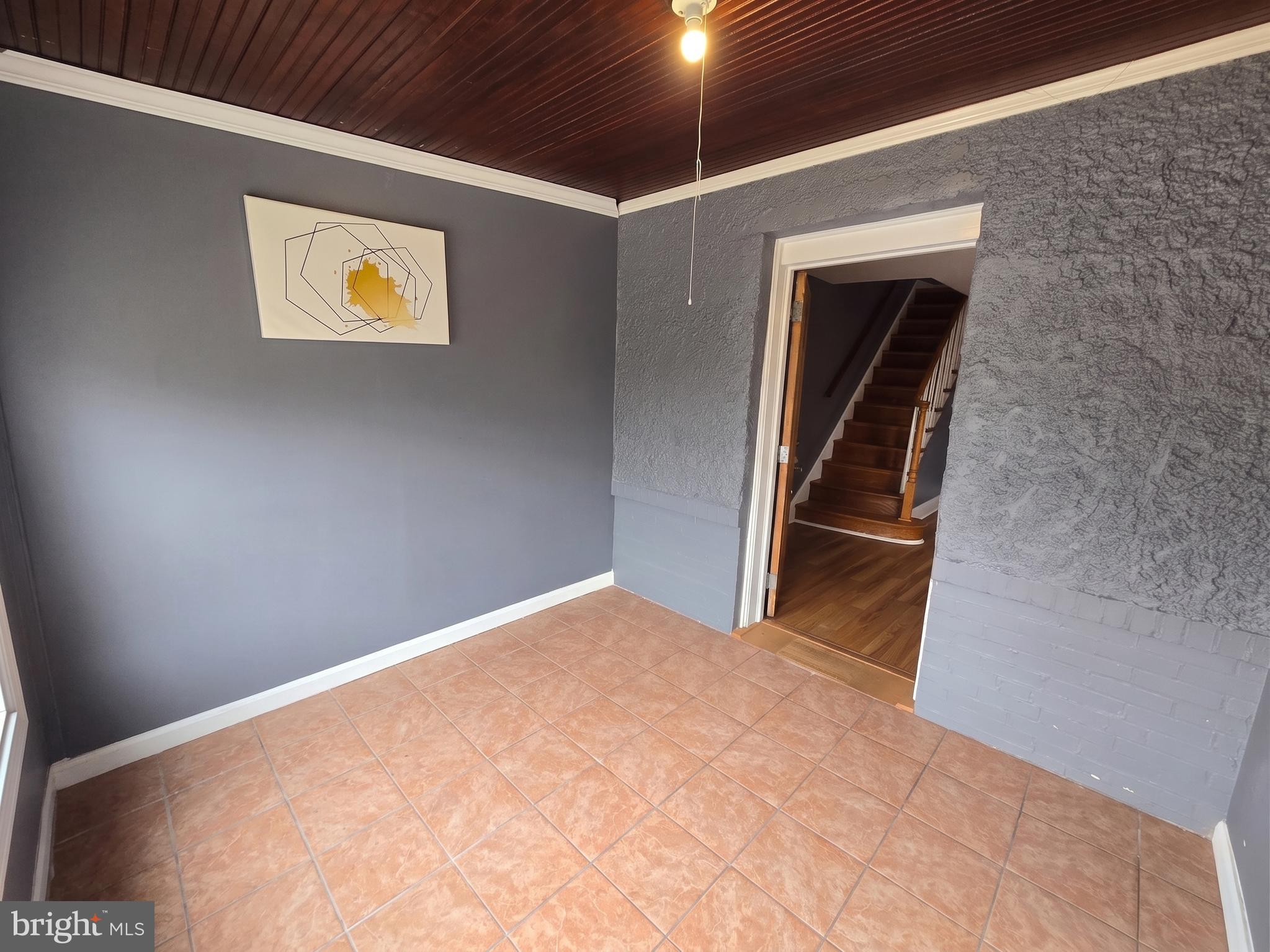 7153 Radbourne Road Upper Darby, PA 19082 - Photo 4 of 25