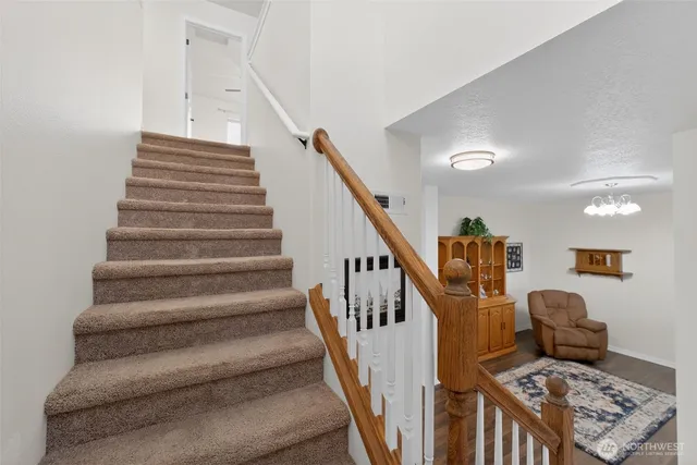 a view of entryway and hall