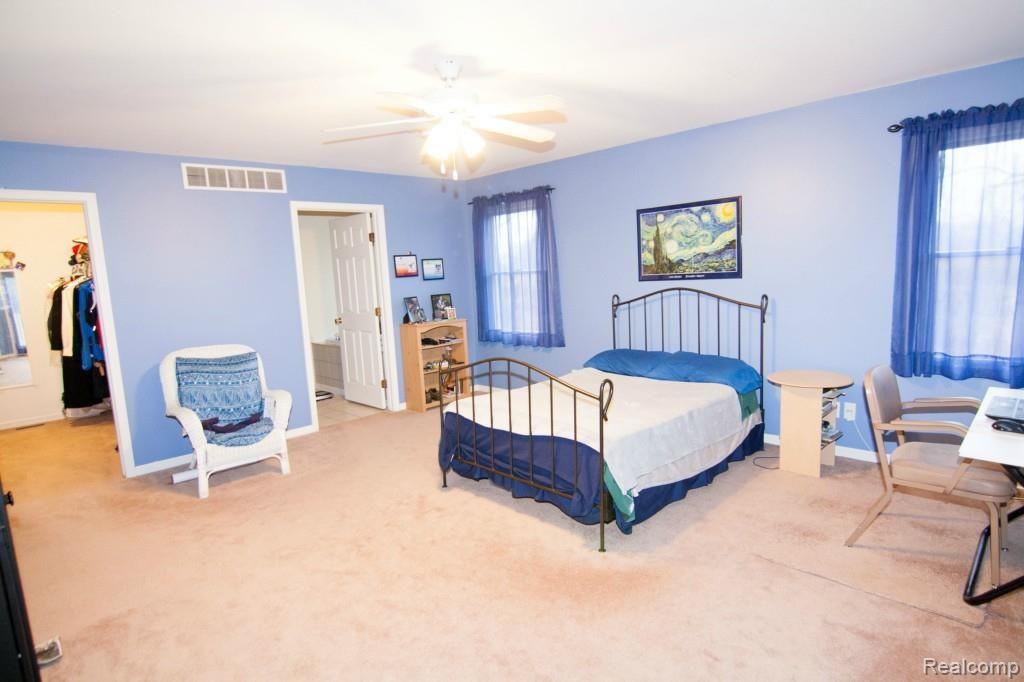 800 Jennings Road Whitmore Lake, MI 48189 - Photo 14 of 40 Second view of master bedroom