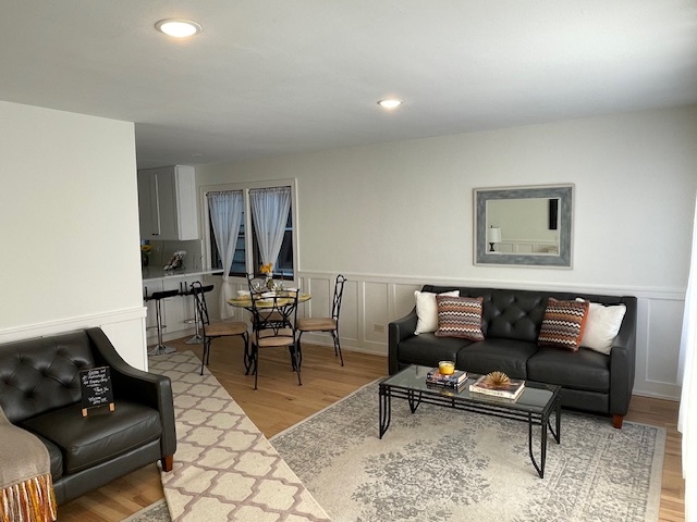 446 East 90th Street Chicago, IL 60619 - Photo 4 of 36 a living room with furniture