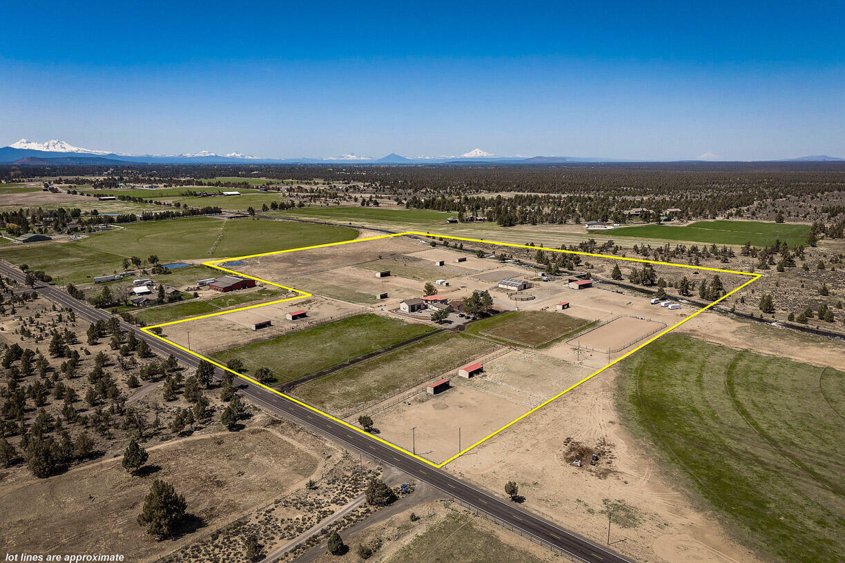 24166 Dodds Road Bend, OR 97701 - Photo 59 of 62