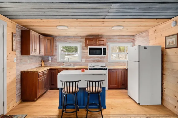 $315,000 | 777 Tenney Pond Road, Newbury, VT 05081