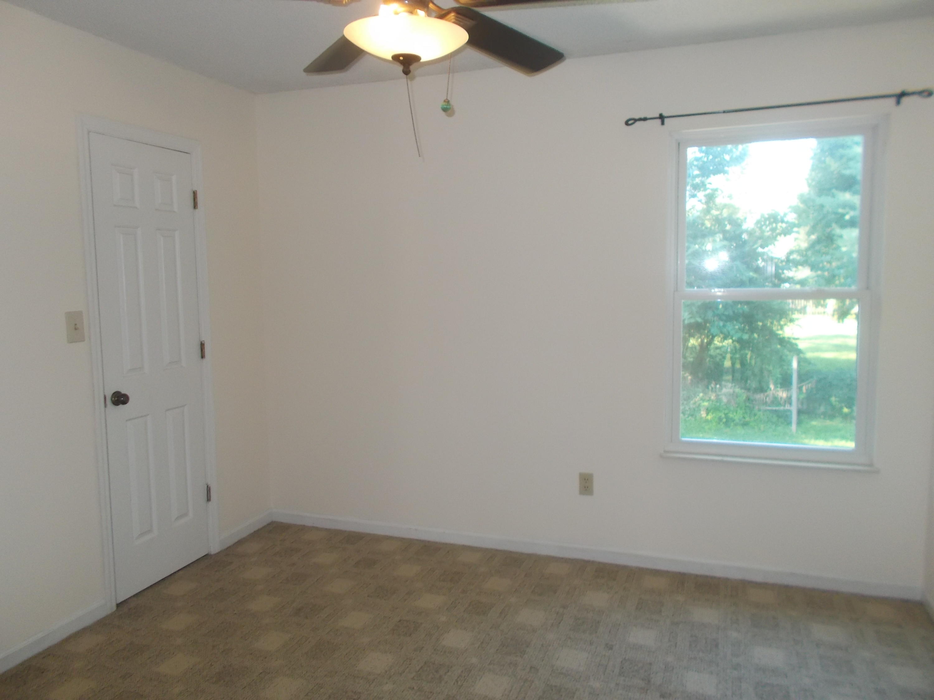 8908 Colchester Ridge Road Knoxville, TN 37922 - Photo 10 of 14 DSCN3707