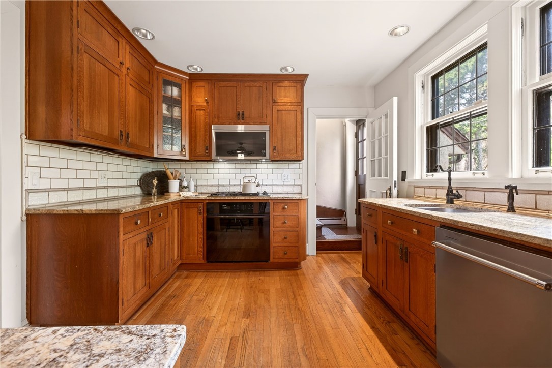 65 Landing Road South Brighton, NY 14610 - Photo 14 of 50