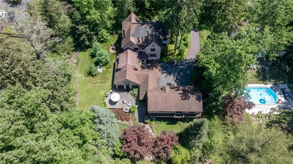 $879,900 | 65 Landing Road South, Brighton, NY 14610