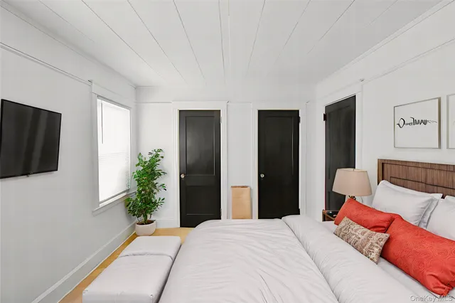 $739,000 | 142 Beechwood Avenue, Mount Vernon, NY 10553