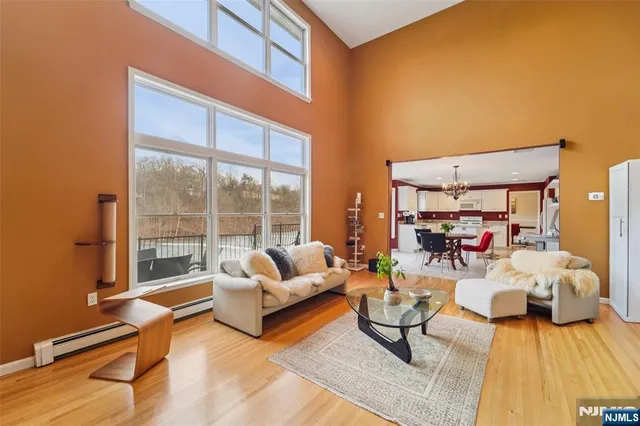 $1,199,000 | 185 Summit Avenue, Pompton Lakes, NJ 07442