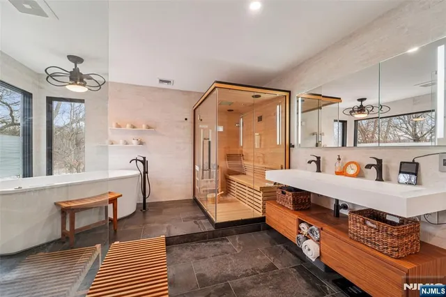 $1,199,000 | 185 Summit Avenue, Pompton Lakes, NJ 07442